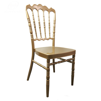 Chiếc ghế chiavari cho bữa tiệc cưới